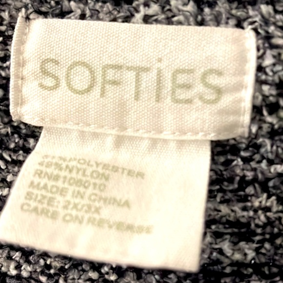 NWOT/SOFTIES Marshmallow Heathered Black Crew neck lounger. 1X/2X - Picture 8 of 11